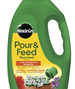 Miracle-Gro Pour & Feed Liquid Plant Food 32 Oz.
