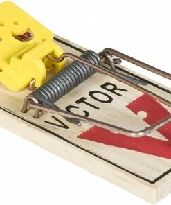 Victor Easy Set Mouse Trap 4 Pack Shelf Display Indoor Gardening